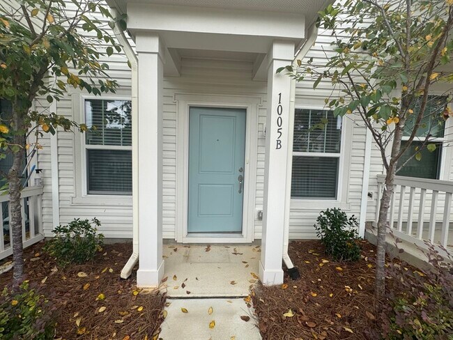 Photo - Charming 2 br townhome minutes from histor...