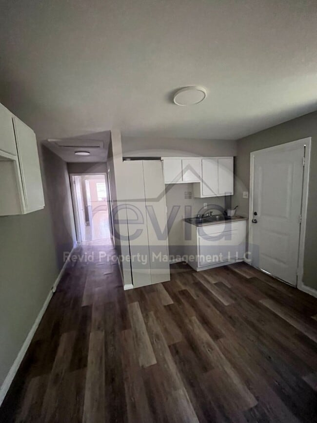Photo - 952 Emmie St Unit 952