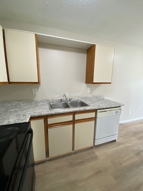 Photo - 1075 Edgett Rd Unit 2