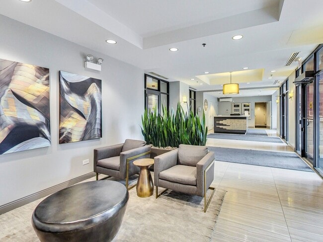 Photo - 330 N Jefferson St Unit 904