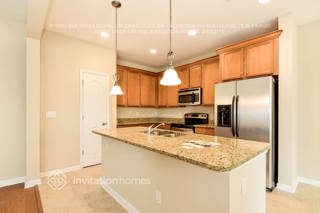Photo - 530 Side Creek Ln