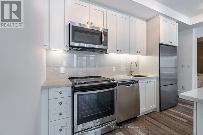 Photo - 271 Sea Ray Ave Unité B209