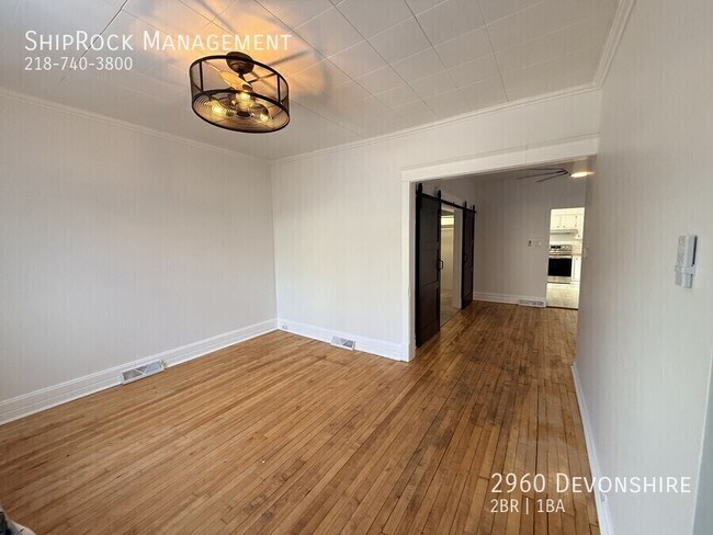 Photo - 2960 Devonshire-