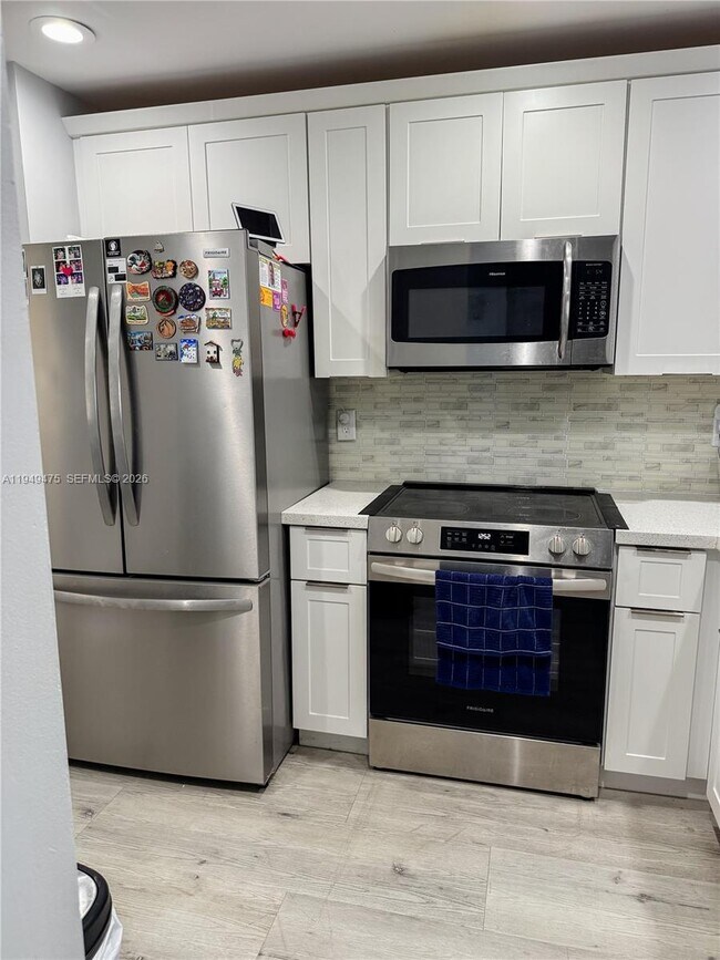 Photo - 841 NE 207th Ln Unit 3-204