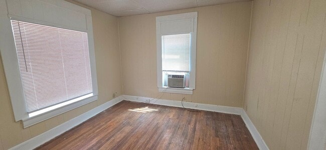 Photo - 812 W Webster St