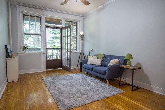 Photo - 155 Strathmore Rd Unidad 2