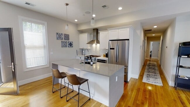 Photo - 275 Old Colony Ave Unit #1