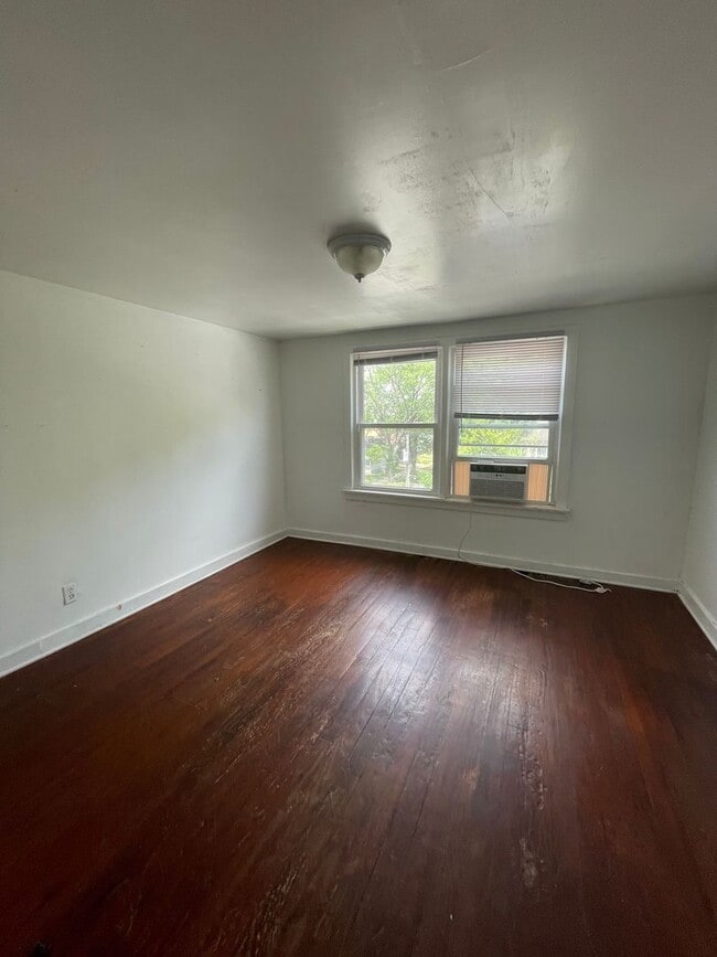 300 E Spring St Unit 4D