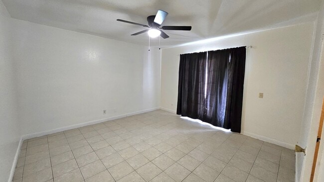 Photo - Charming and Comfortable - 4bd / 2bth - Move In Ready Home! Natural Gas and Sewer!