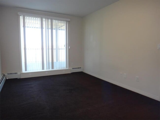 Photo - 2 bedroom in Grande Prairie AB T8X-0A1