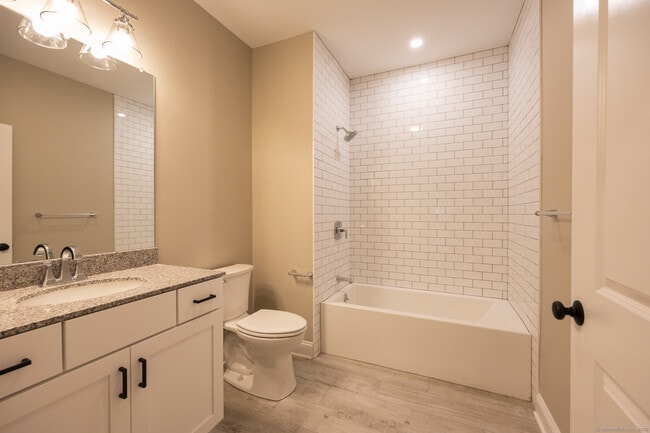 Photo - 215 Old Towne Rd