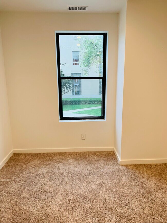 Photo - 911 Madison Ave Unit A