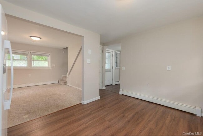 Photo - 119 E Village Rd