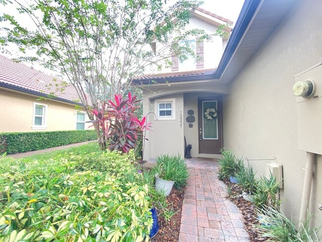 Photo - EAGLE CREEK (LAKE NONA) - 4BR/3.5BA TWO ST...