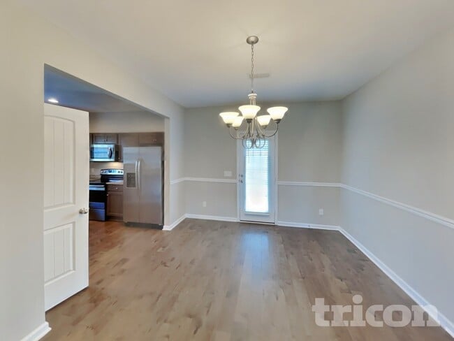 Photo - 938 Beverly Ct