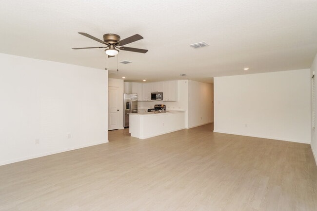 Photo - 193 Amy Frances Dr