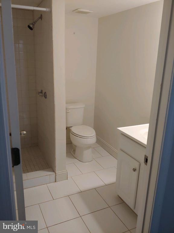 Photo - 113 E Main St