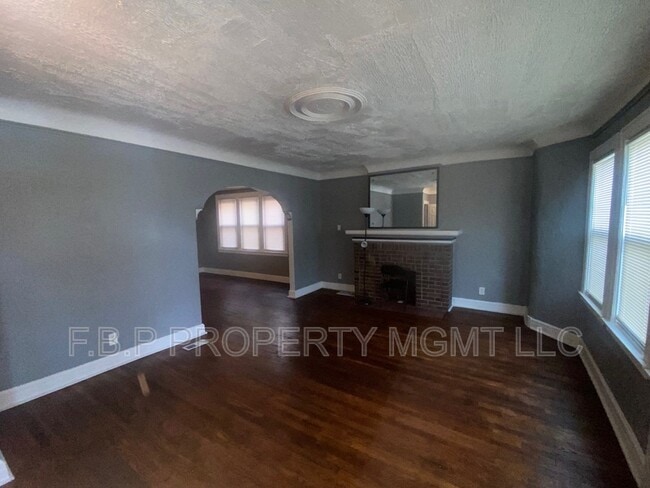 Photo - 3831 Waverly St Unit 1