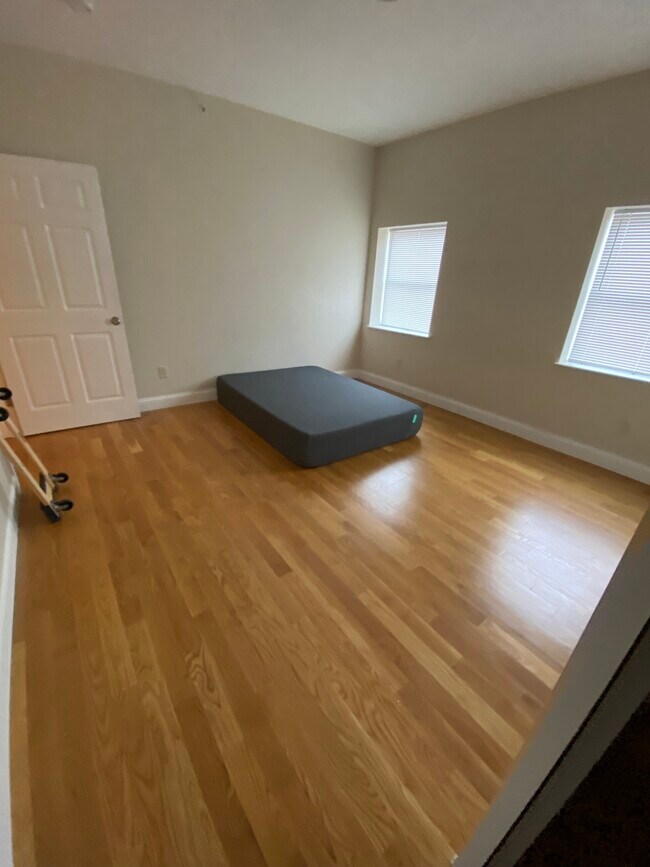 Photo - 137 Main St Unit 203