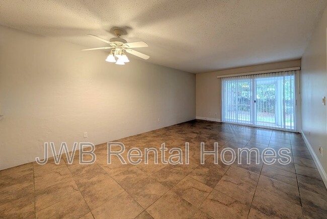 Photo - 1000 3rd St Unit 6B