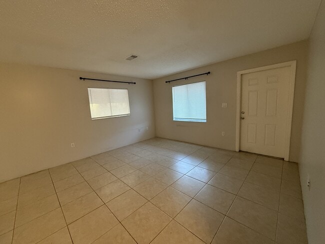 Photo - 202 2nd St Unit H