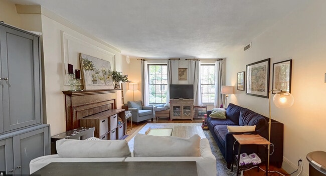 Building Photo - 18 Dean Rd Unit 1