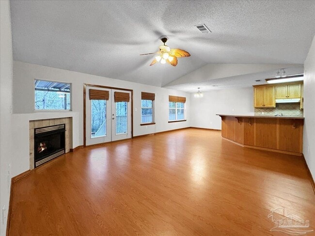Photo - 1427 Big Coldwater Creek Rd