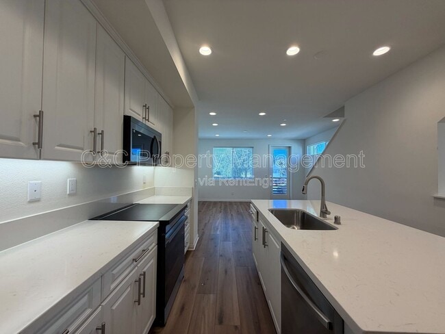 Photo - 223 S Johnson Ave