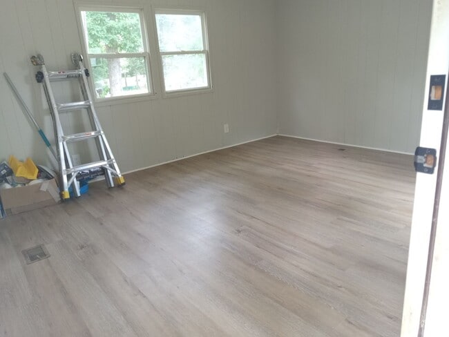 Photo - Updated Home in Laurel Lakes NJ FOR RENT $...