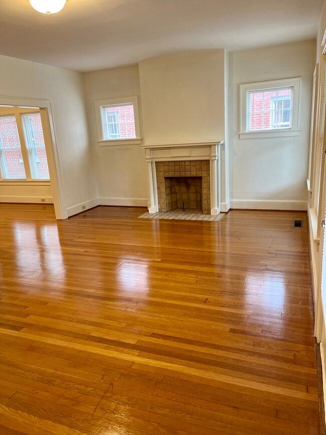 Living Room - 1324 Fontaine Rd Unit 1324 Fontaine Road