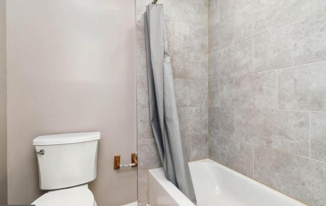Photo - 412 N Washington St