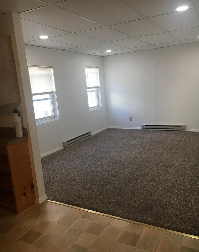 Photo - 339 S Poplar St Unidad #4