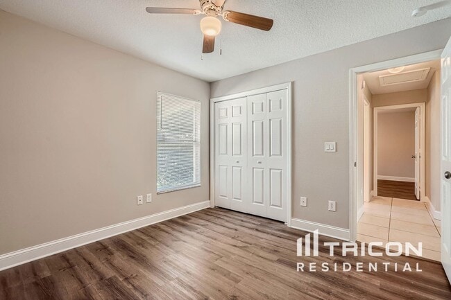 Photo - 1004 Quaker Ridge Ct