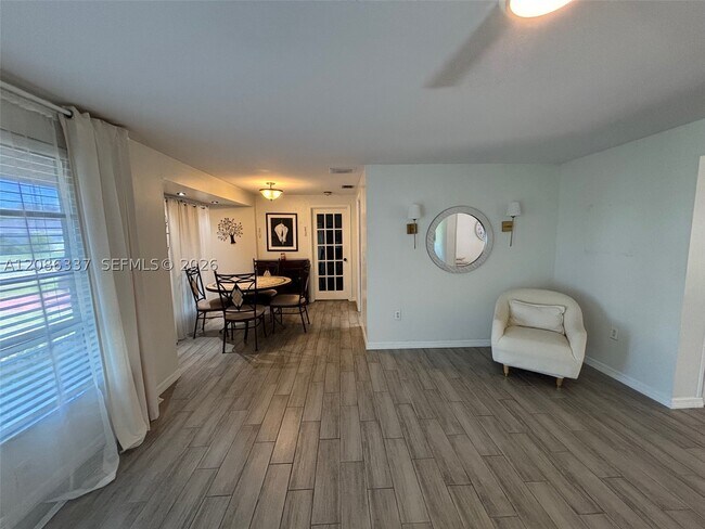 Photo - 1785 Birch Dr