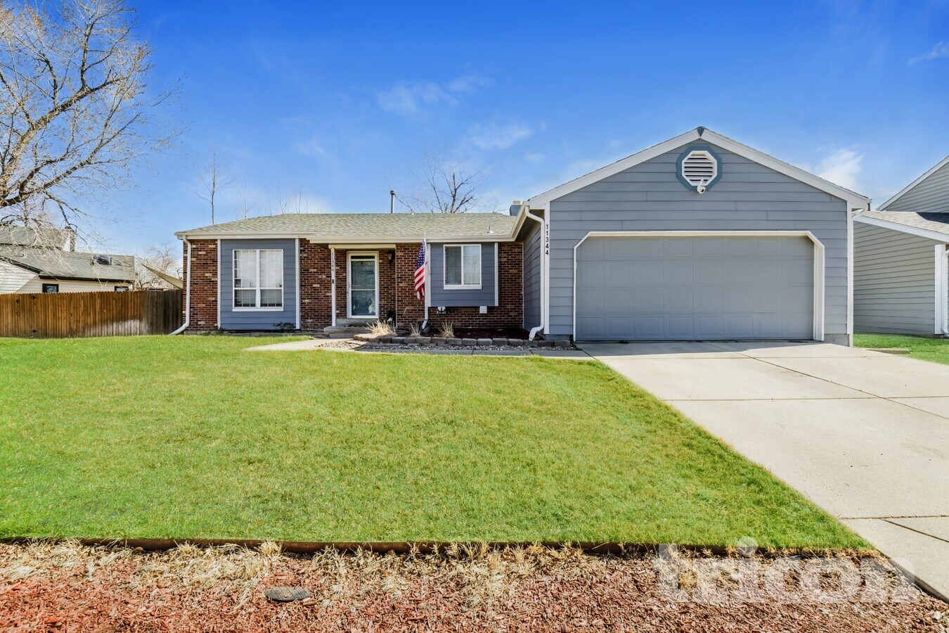 Photo - 11344 Albion St