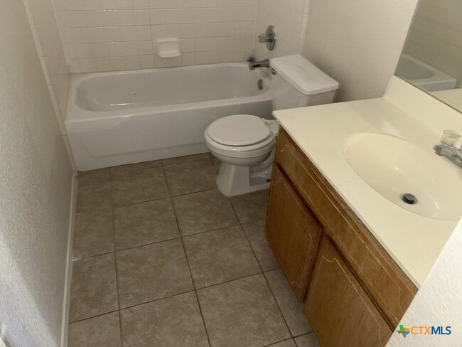 Photo - 3307 Toledo Dr Unidad B
