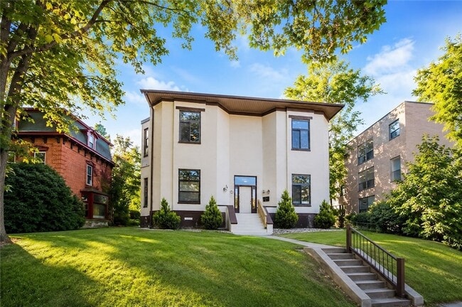 Building Photo - 735 N Highland Ave Unit 1