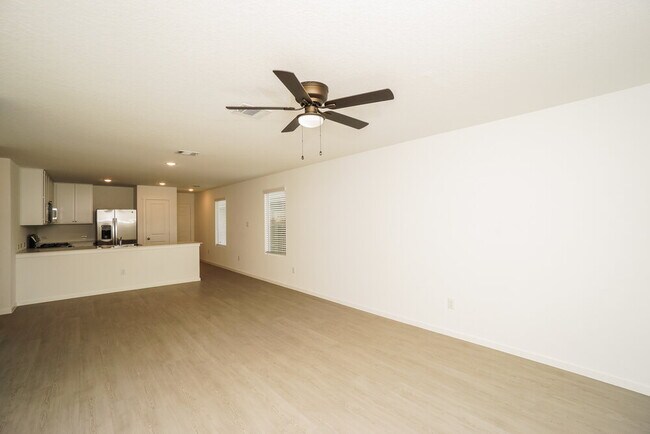 Photo - 2215 Burnet Rose