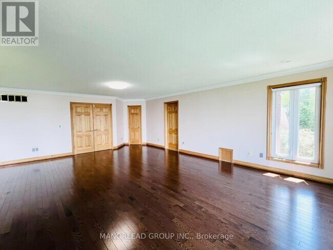 Photo - 42 Metropolitan Crescent
