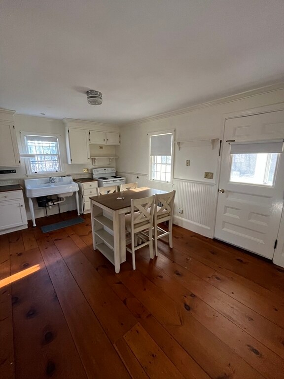 Photo - 338 Maple St