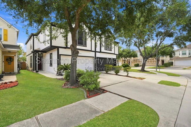 Photo - 16551 Pentonshire Ln