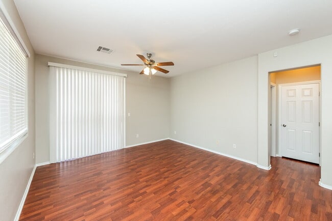 Photo - 6604 Frances Celia Ave