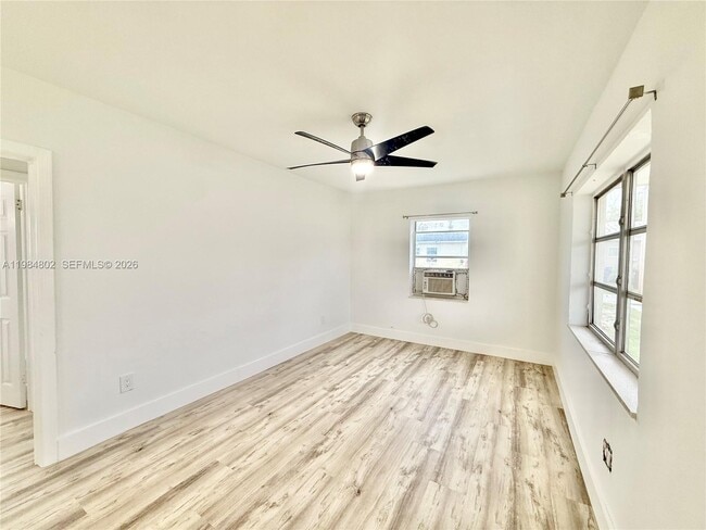 Photo - 1942 NE 172nd St Unit 1942