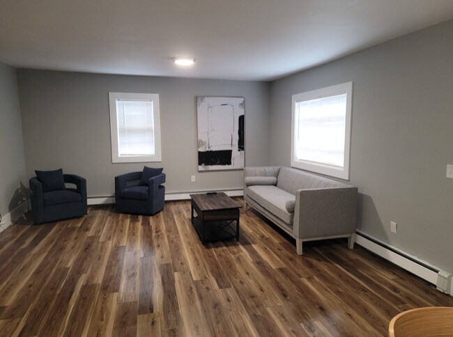 Photo - 2468 Lakeshore Blvd Unit C018