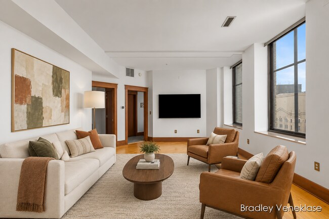 Photo - 60 Monroe Center NW Unit 8D