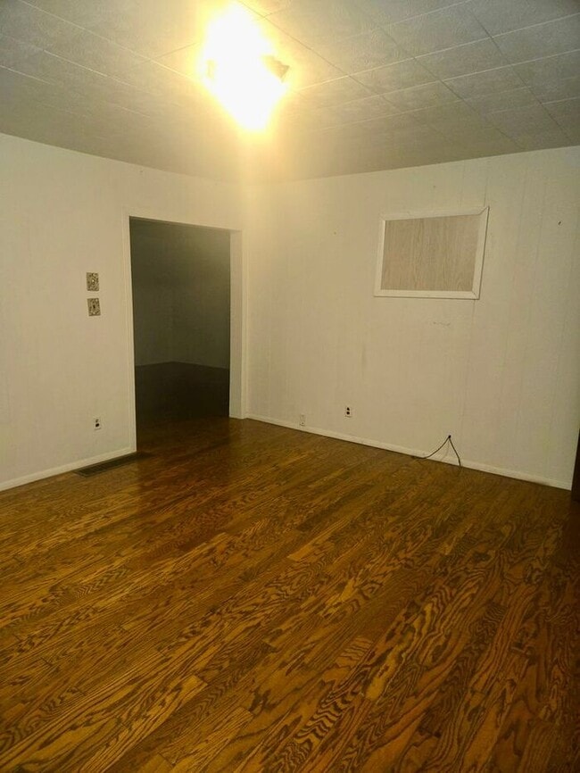 Photo - 2 bedroom home in Niles!!