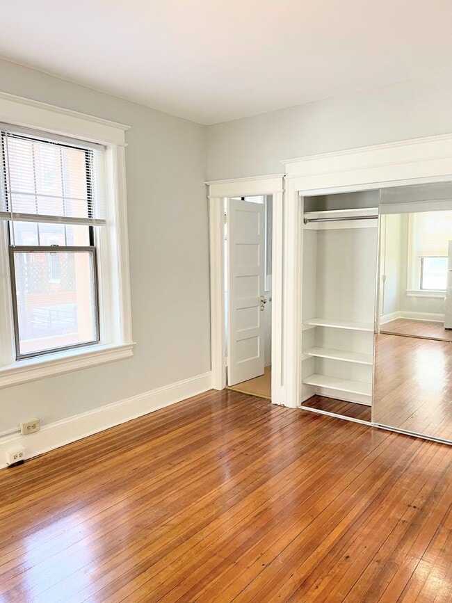 Photo - 1715 P St NW Unidad 105