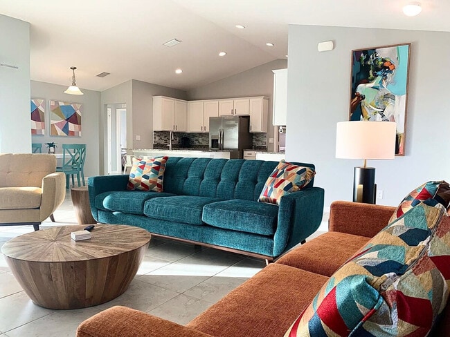 Building Photo - 2716 NW 45th Pl Unit ID1333625P