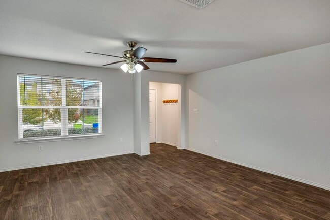 Photo - 3314 Angus Crossing