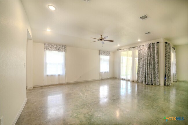 Photo - 770 Freedom Cir